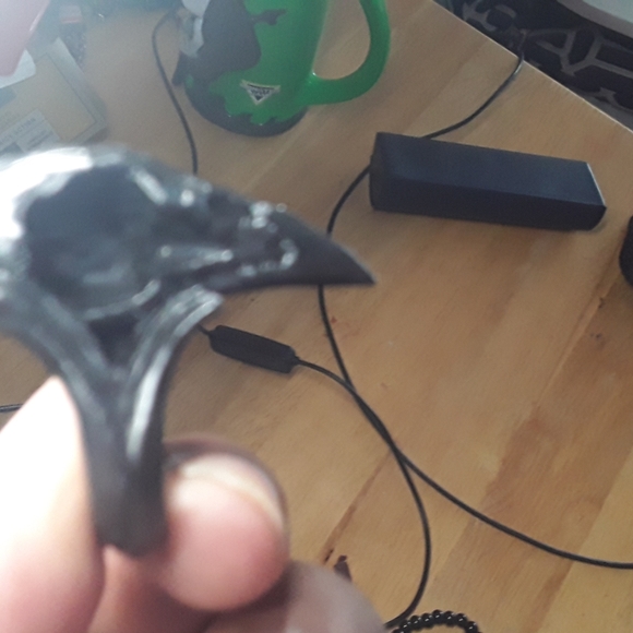 ONE OF A KIND handmade marble black crow skull ring size 10 - Picture 10 of 10